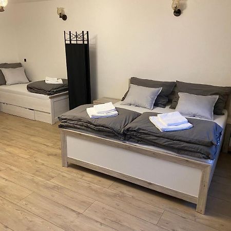 Apartman Pod Mandloni Starovice Exterior foto