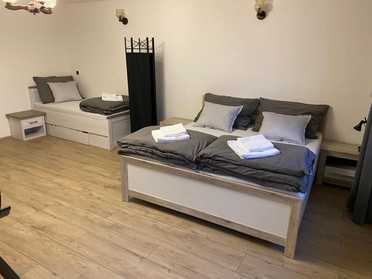 Apartman Pod Mandloni Starovice Exterior foto