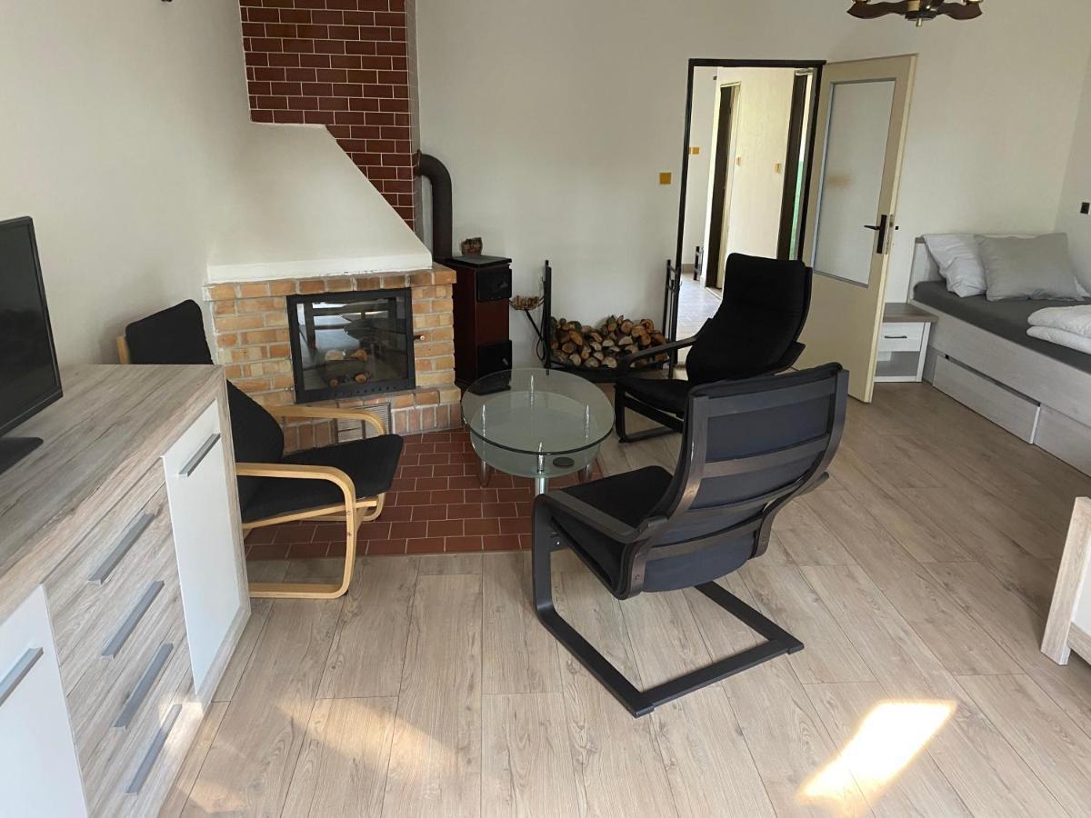 Apartman Pod Mandloni Starovice Exterior foto