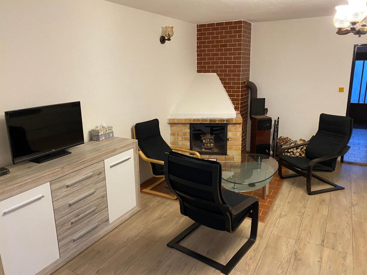 Apartman Pod Mandloni Starovice Exterior foto